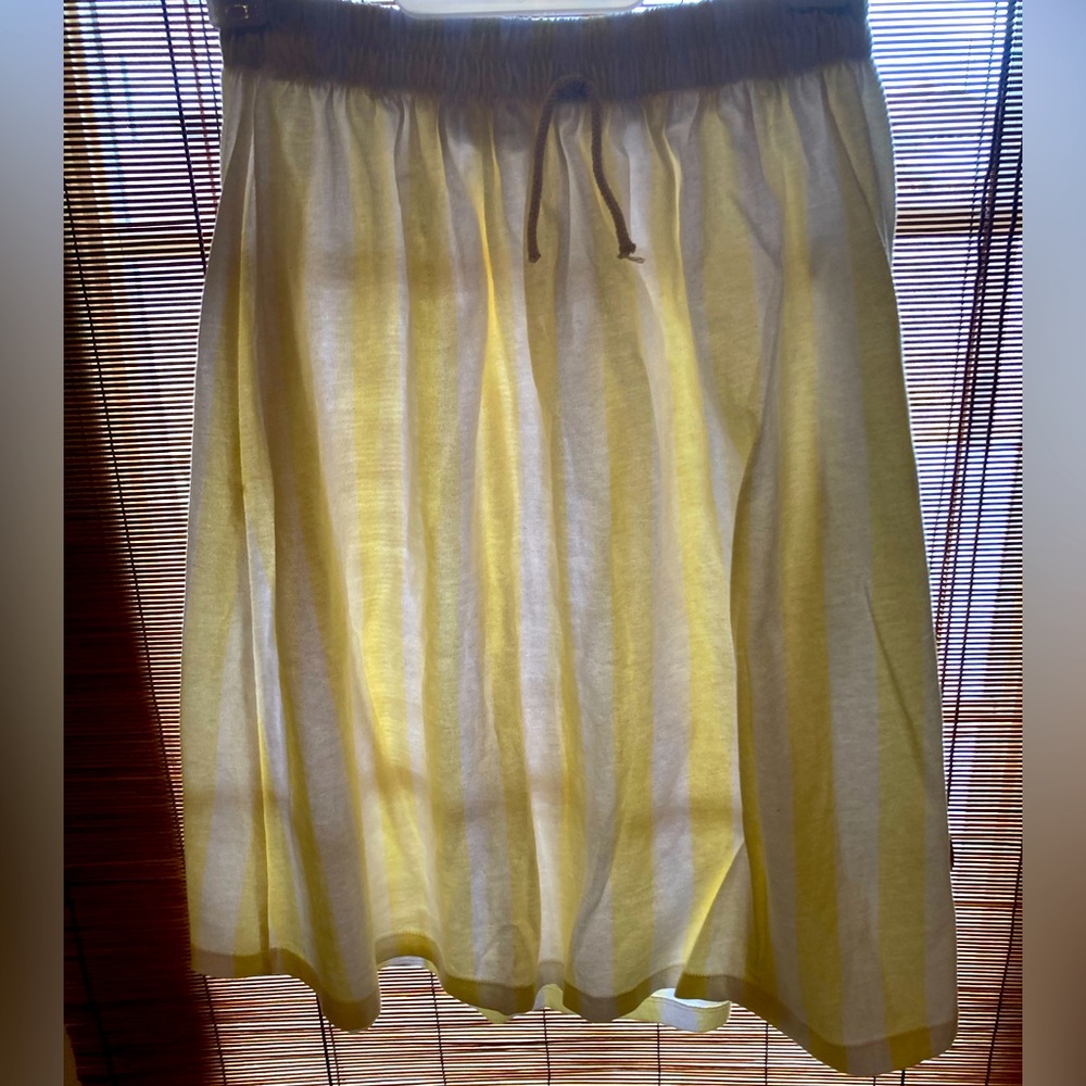Yellow/white striped skirt